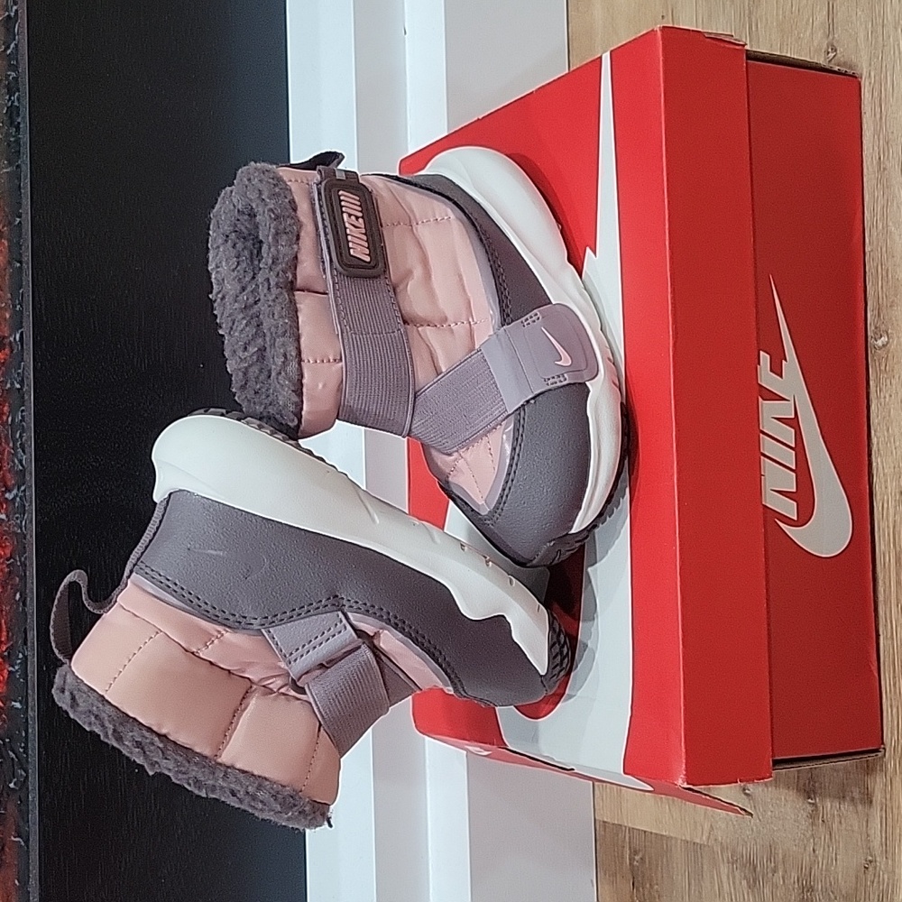 Nike Flex Advance Baby/Toddler Pink/Gray Winter Snow Boot Size 7